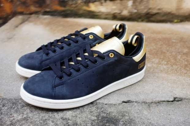 Adidas stan outlet smith x clot