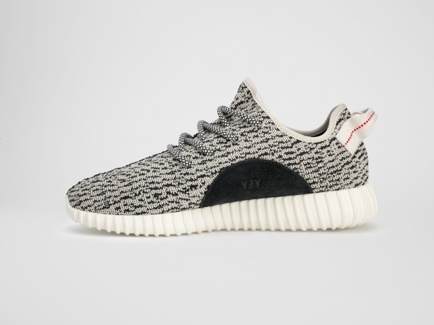 YZY350_WHITE_003