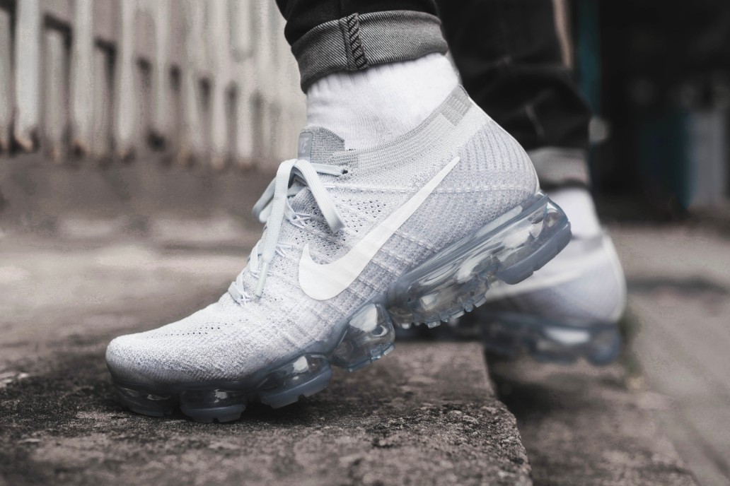 vapormax with socks off 61 