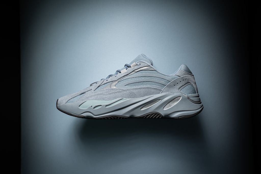 stockx yeezy 700 hospital blue