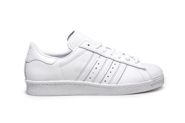 Top 10 All White Sneakers That You Should Cop - MASSES