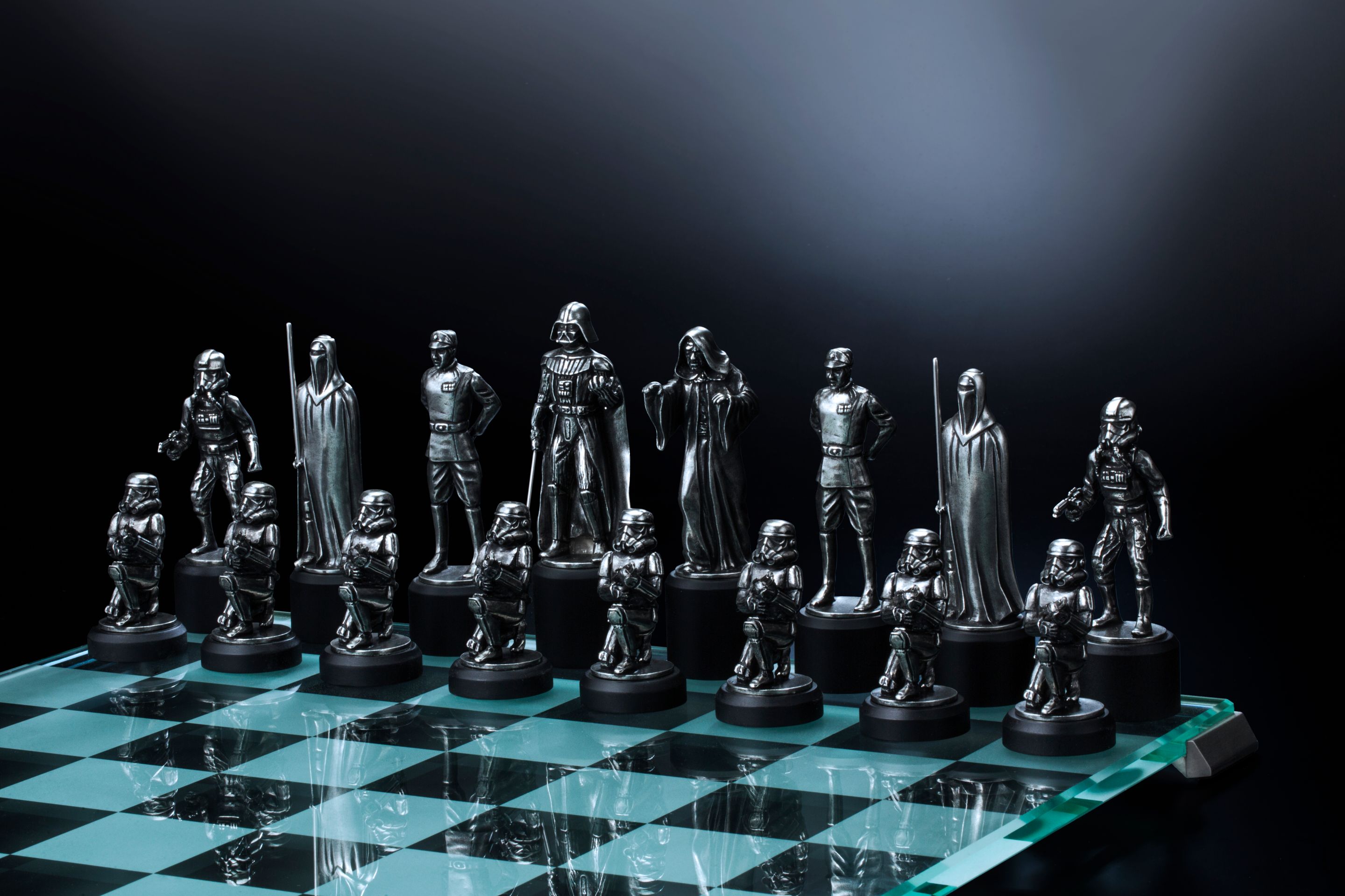 Star Wars Pewter Chess Set by Royal Selangor