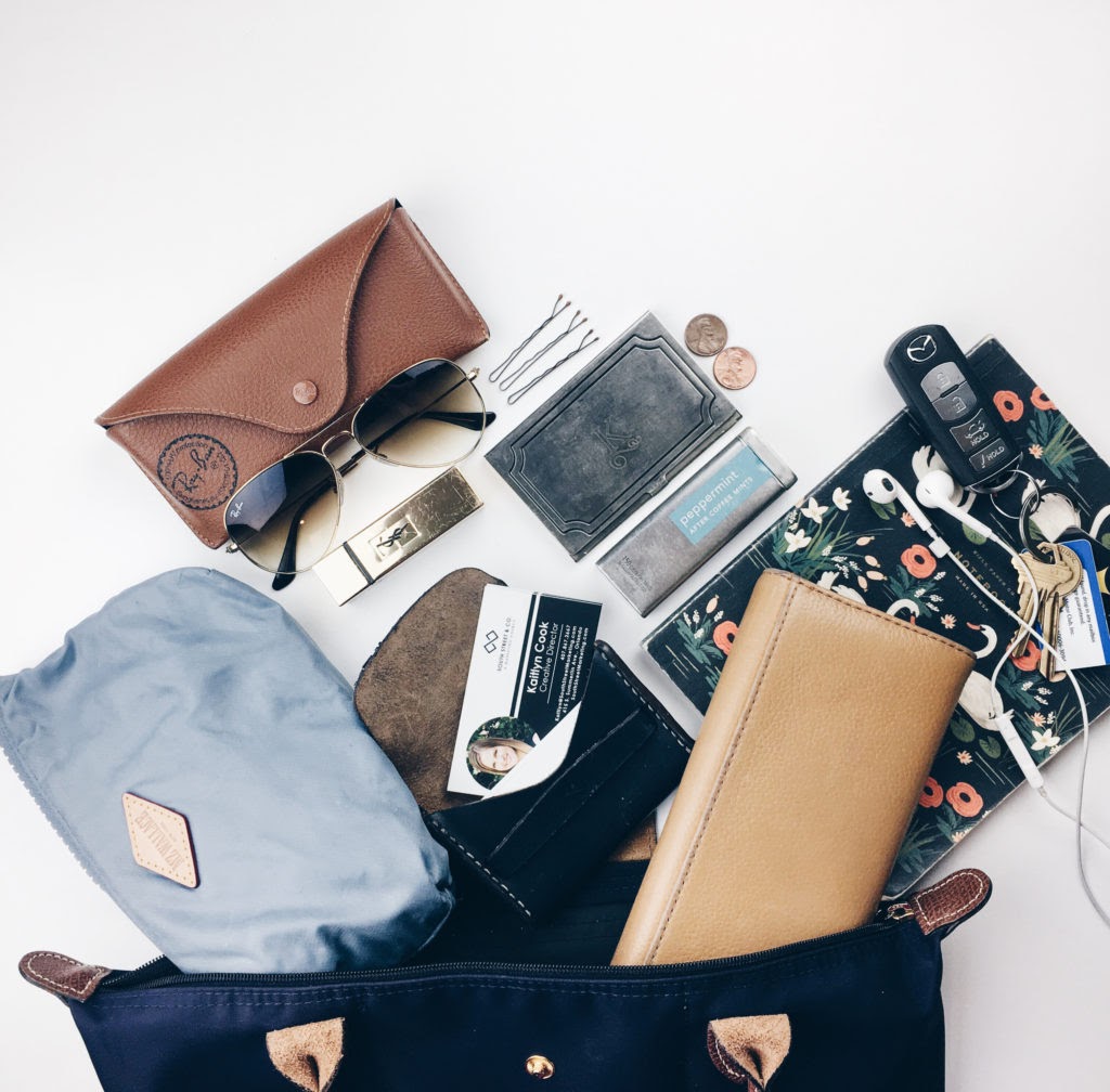 7 Ways To Utilise Your Small Bags - MASSES
